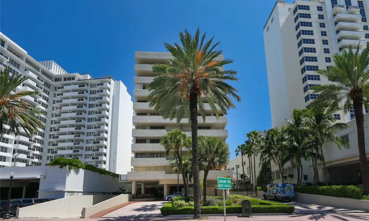 1621 Collins Ave # 708, Miami Beach FL 33139