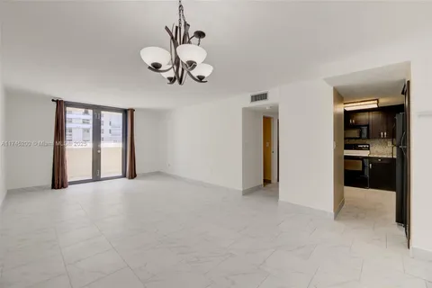 1621 Collins Ave # 708, Miami Beach FL 33139