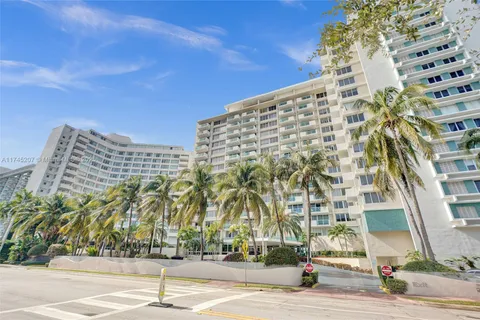 1200 West Ave # 1120, Miami Beach FL 33139