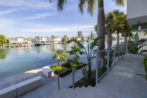 43 N Shore Dr # 0, Miami Beach FL 33141