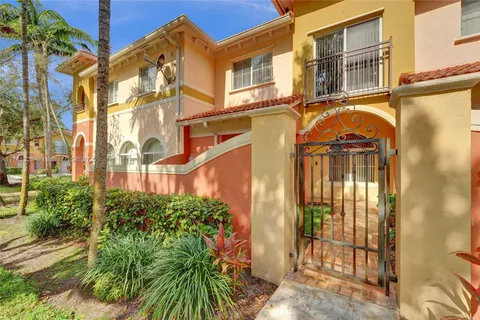 1315 N Santa Catalina Cir, North Lauderdale FL 33068