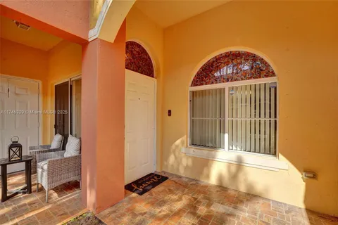 1315 N Santa Catalina Cir, North Lauderdale FL 33068