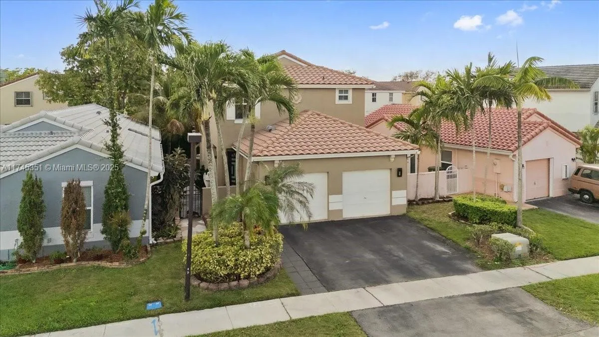 18458 NW 21st St, Pembroke Pines FL 33029