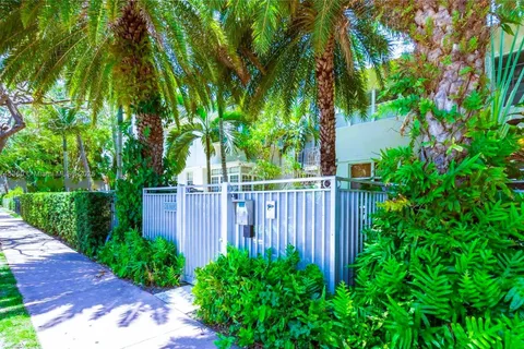 1340 Drexel Ave # 301, Miami Beach FL 33139