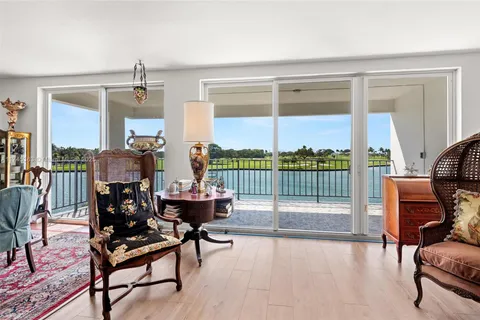 9240 W Bay Harbor Dr # 4A, Bay Harbor Islands FL 33154