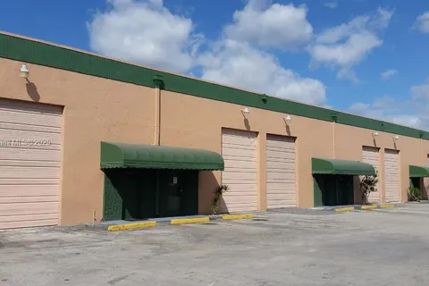 8527 NW 66 Street # 8537, Doral FL 33166