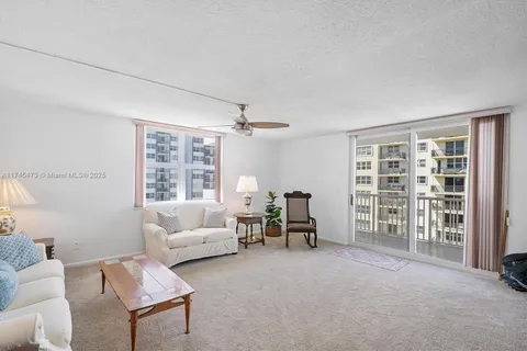 1601 S Ocean Dr # 1101, Hollywood FL 33019