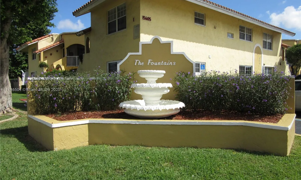 15665 SW 74th Cir Dr # 14, Miami FL 33193