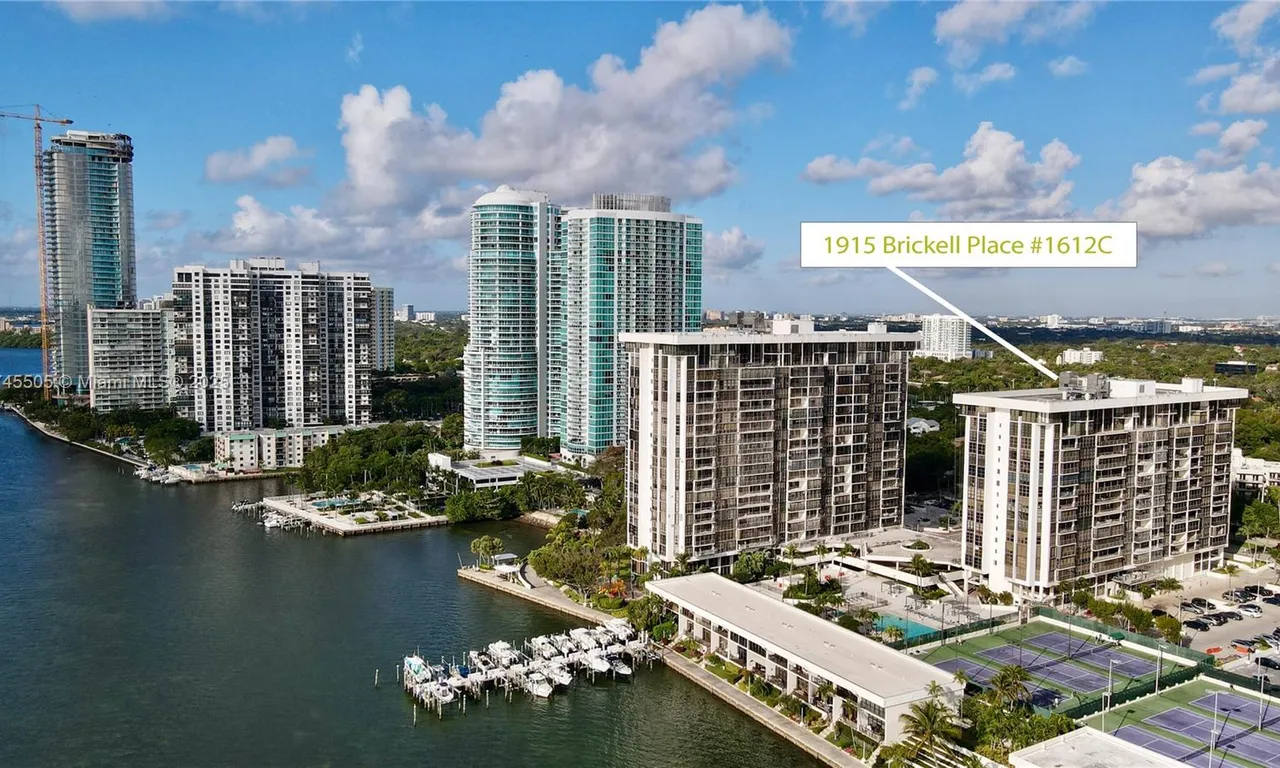 1915 Brickell Ave # C1612, Miami FL 33129