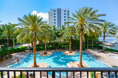 17100 N Bay Rd # 1303, Sunny Isles Beach FL 33160