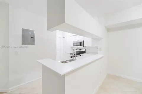 17100 N Bay Rd # 1303, Sunny Isles Beach FL 33160