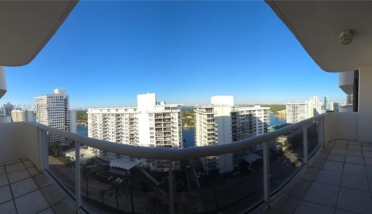 5757 Collins Ave # 1902, Miami Beach FL 33140