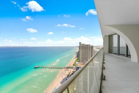 16901 Collins Ave # 3905, Sunny Isles Beach FL 33160