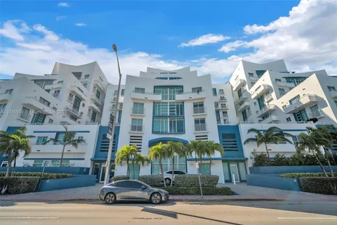 7600 Collins Ave # 1201, Miami Beach FL 33141