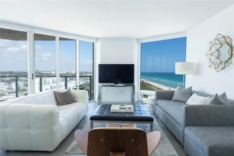 7330 Ocean Ter # D, Miami Beach FL 33141