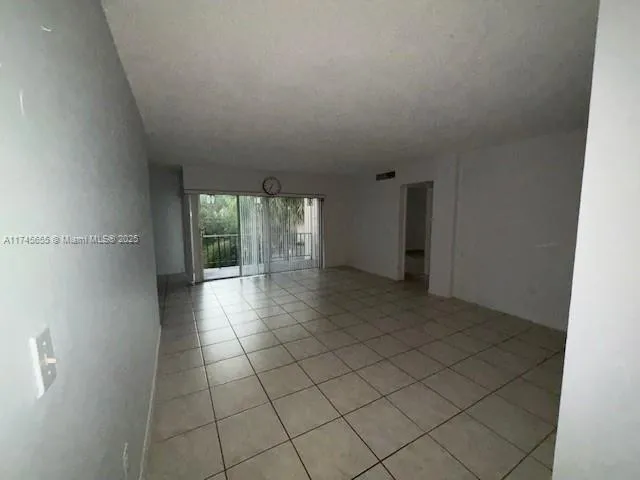 6904 N Kendall Dr # F303, Pinecrest FL 33156