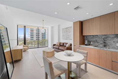 500 Alton Rd # 1004, Miami Beach FL 33139