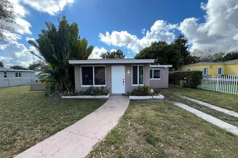 1742 NW 81st St, Miami FL 33147