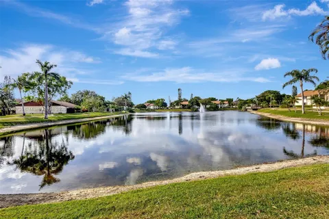 4864 Sable Pine Cir # A, West Palm Beach FL 33417