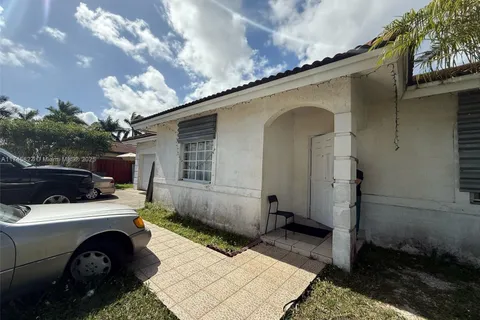 20240 SW 132nd Ave, Miami FL 33177