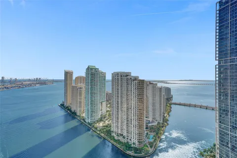 300 Biscayne Blvd Way # 3405, Miami FL 33131