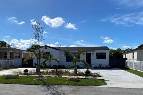 170 W 58th St # 0, Hialeah FL 33012