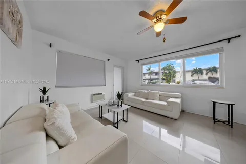 7430 Byron Ave # 1A, Miami Beach FL 33141