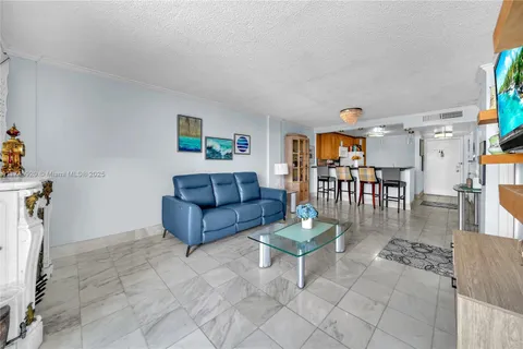 1020 Meridian Ave # 515, Miami Beach FL 33139