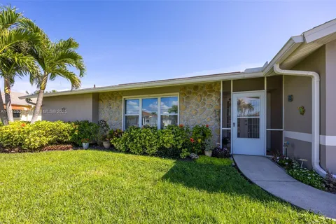 4423 SE 19th Ave, Cape Coral FL 33904