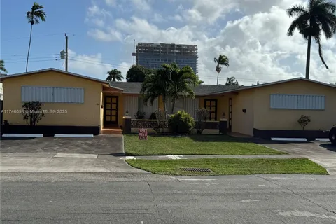 1108 NE 2nd Ct # 1108, Hallandale Beach FL 33009