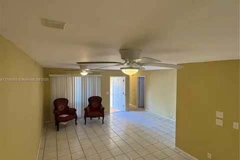 1108 NE 2nd Ct # 1108, Hallandale Beach FL 33009