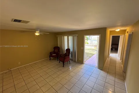 1108 NE 2nd Ct # 1108, Hallandale Beach FL 33009