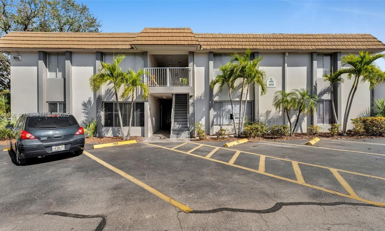 1830 Maravilla Ave. # 103, Fort Myers FL 33901