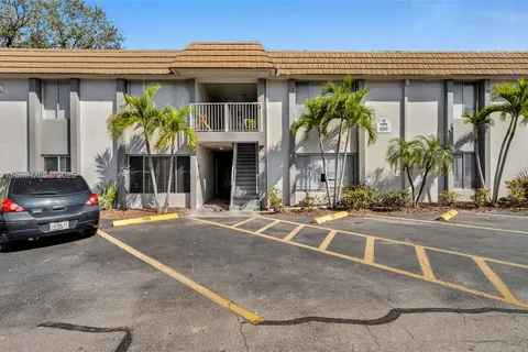 1830 Maravilla Ave. # 103, Fort Myers FL 33901