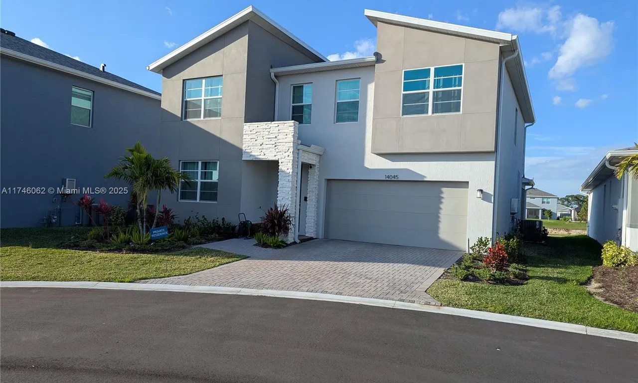 14045 SW Enzi Way, Port St. Lucie FL 34987