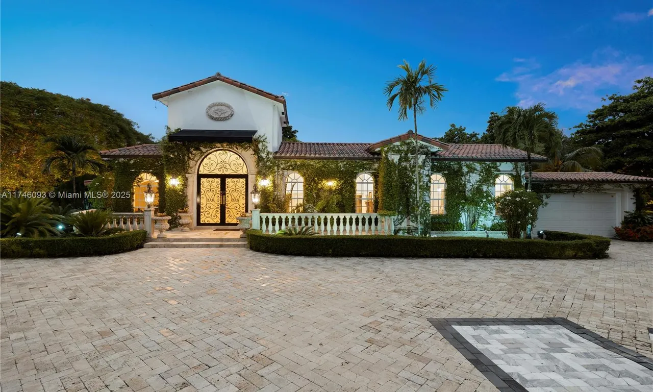 12300 Old Cutler Rd, Pinecrest FL 33156