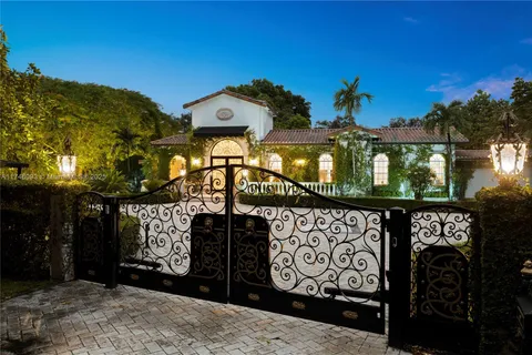 12300 Old Cutler Rd, Pinecrest FL 33156