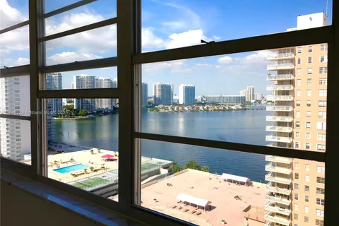 250 174th St # 1810, Sunny Isles Beach FL 33160