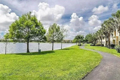 5001 Wiles Rd # 101, Coconut Creek FL 33073