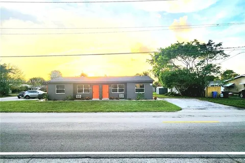 391 NE 42nd Ct, Oakland Park FL 33334