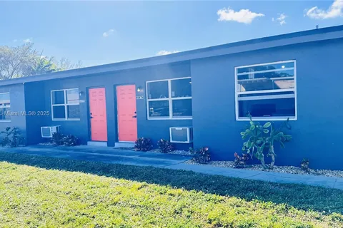 391 NE 42nd Ct, Oakland Park FL 33334