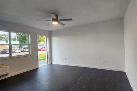 391 NE 42nd Ct, Oakland Park FL 33334