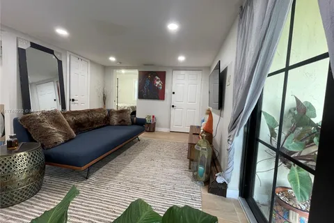 8525 Franjo Rd # 2, Cutler Bay FL 33189