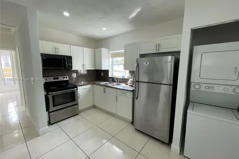 1758 NE 174th St, North Miami Beach FL 33162