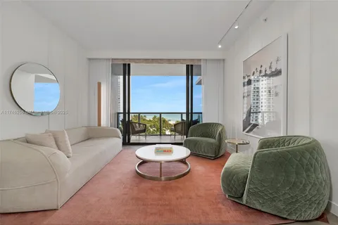 2201 Collins Ave # 625, Miami Beach FL 33139