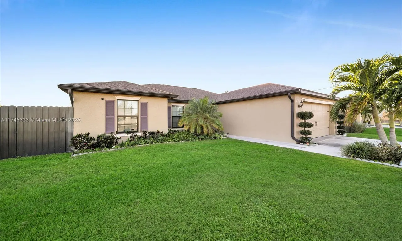 248 Lunette, Fort Myers FL 33913