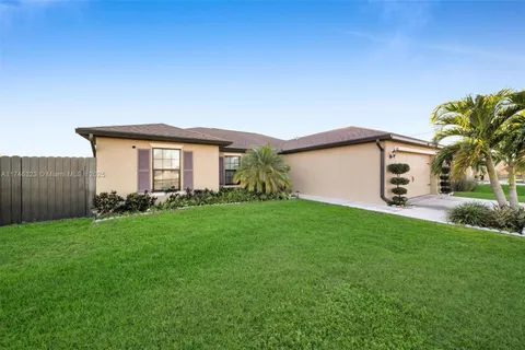 248 Lunette, Fort Myers FL 33913