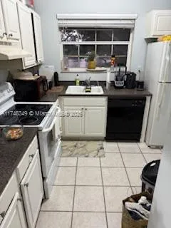 1821 NW 96th Ter # 5O, Pembroke Pines FL 33024