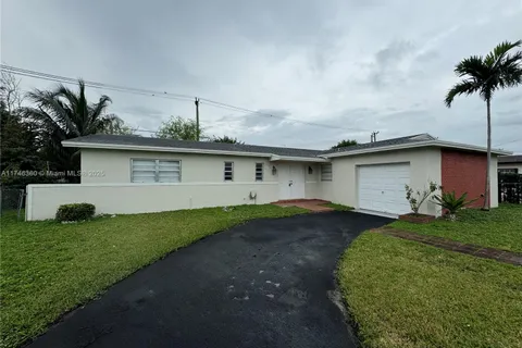 3942 SW 119th Ave, Miami FL 33175