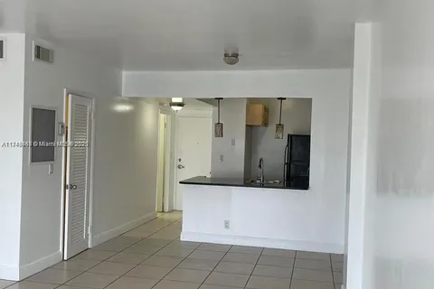 1455 N Treasure Dr # 7D, North Bay Village FL 33141